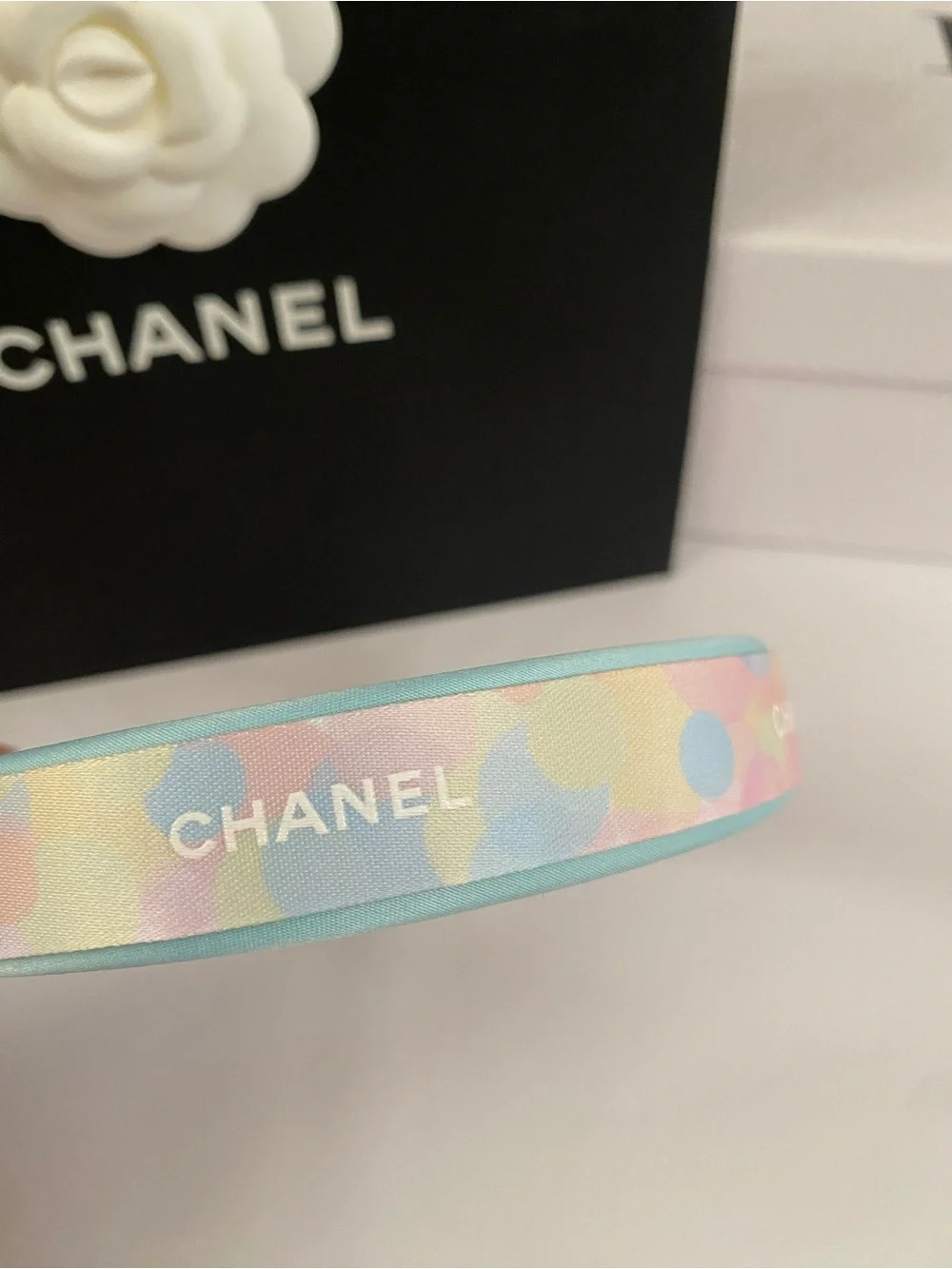 Chanel Ribbon Pastel Bubbles Headband in Light Blue - Picture 5 of 7